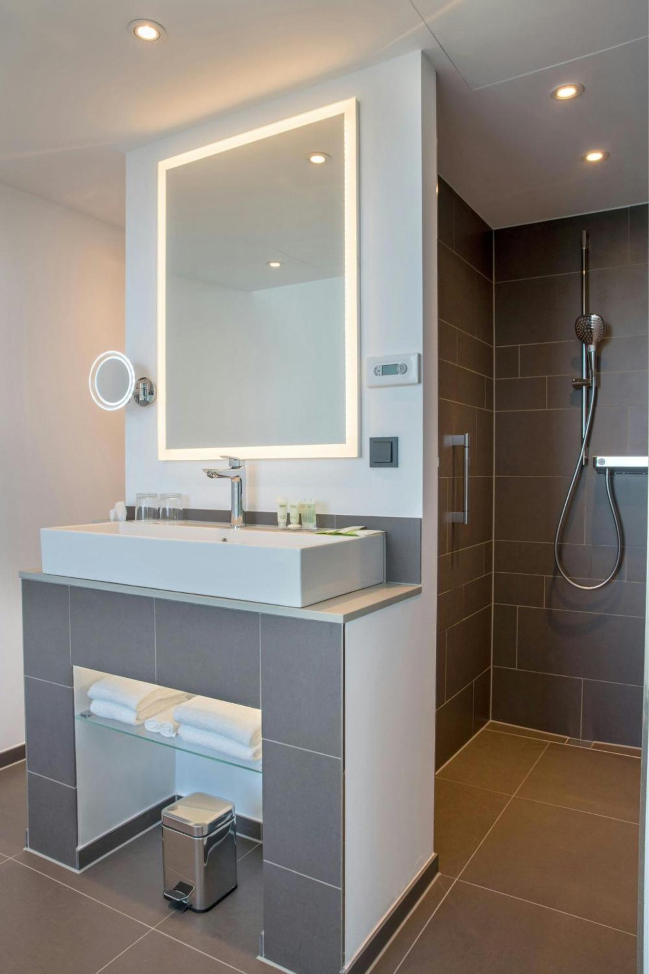 Courtyard By Marriott Wolfsburg Hotel Kültér fotó