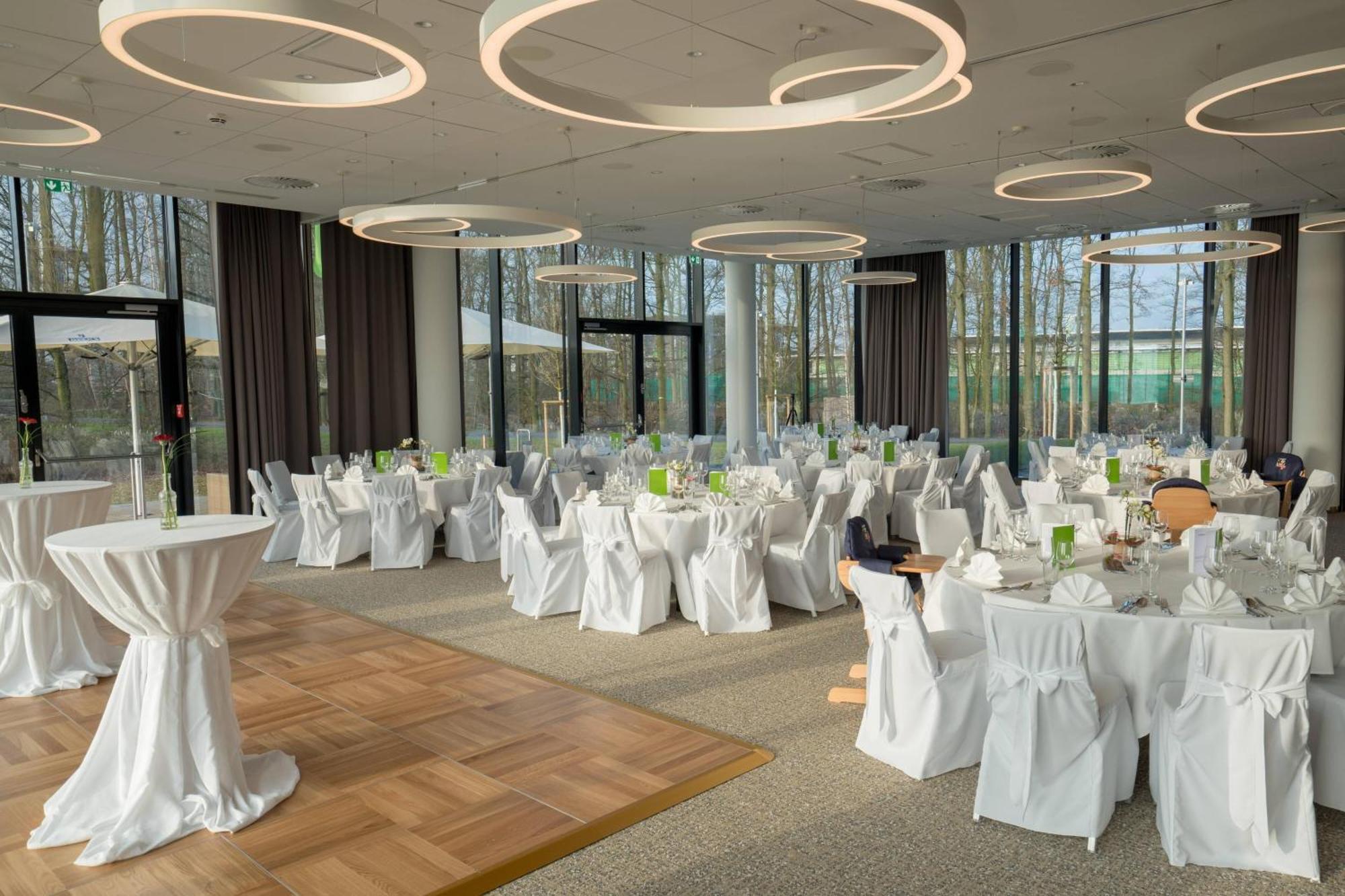 Courtyard By Marriott Wolfsburg Hotel Kültér fotó