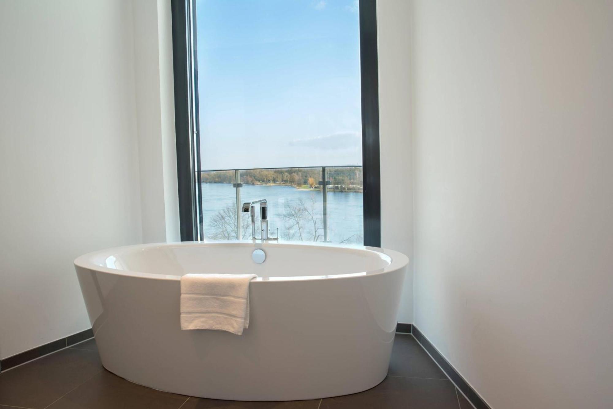Courtyard By Marriott Wolfsburg Hotel Kültér fotó