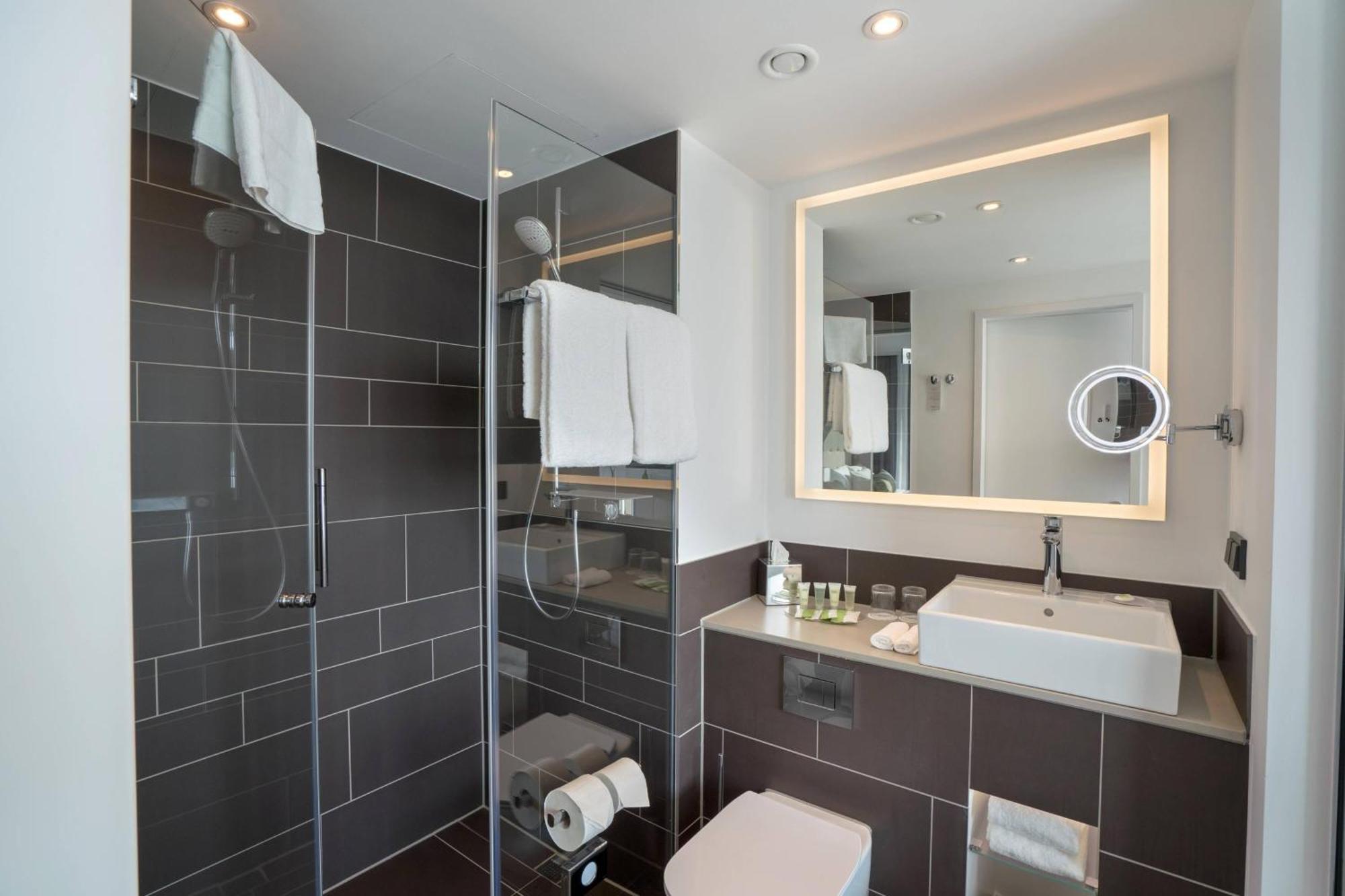 Courtyard By Marriott Wolfsburg Hotel Kültér fotó
