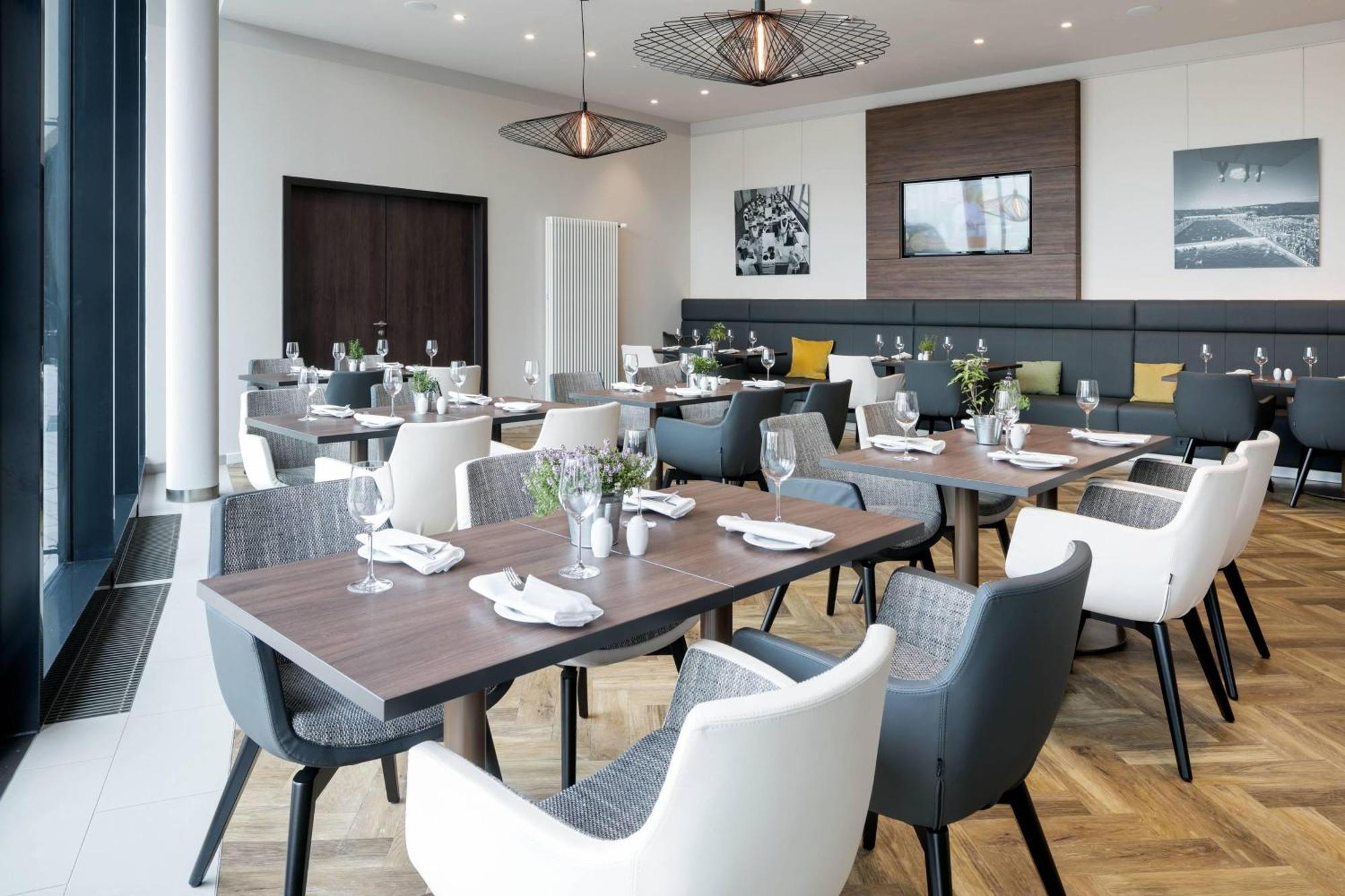 Courtyard By Marriott Wolfsburg Hotel Kültér fotó
