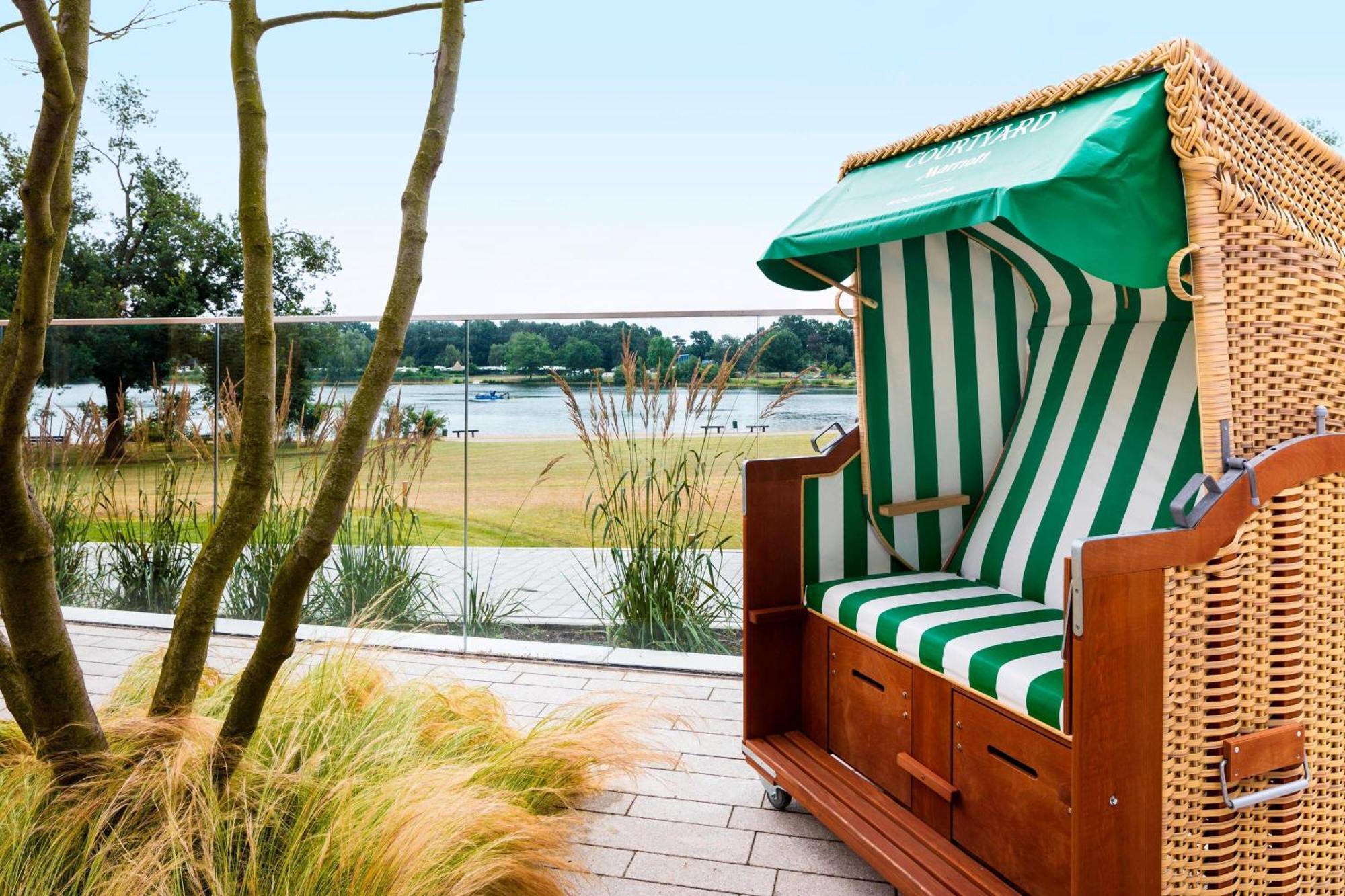 Courtyard By Marriott Wolfsburg Hotel Kültér fotó
