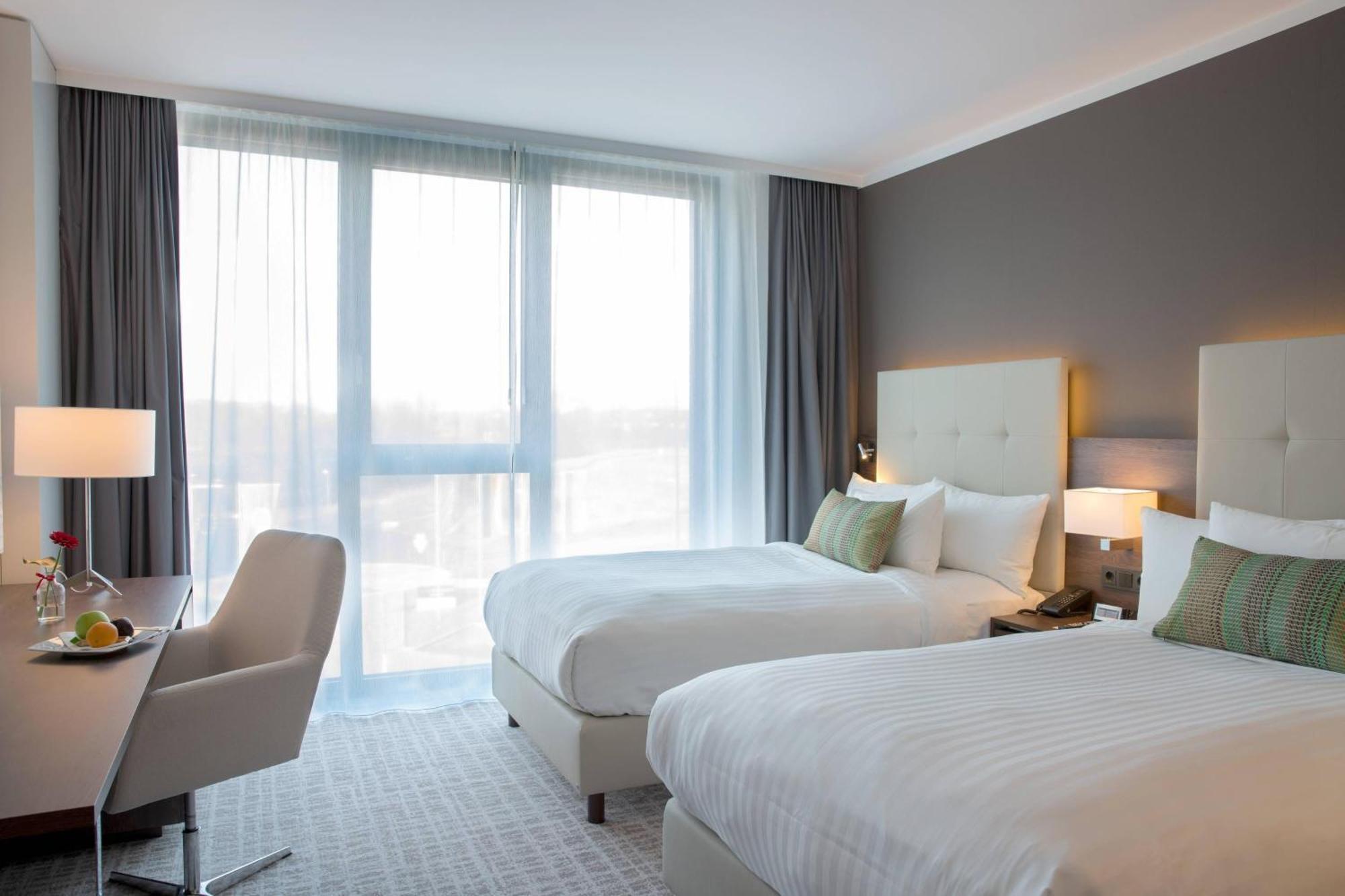 Courtyard By Marriott Wolfsburg Hotel Kültér fotó